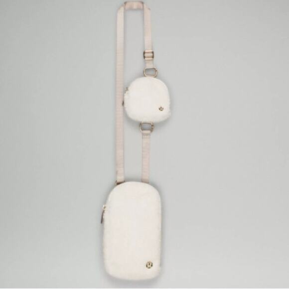 LULULEMON MODULAR PHONE CROSSBODY BAG FLEECE - Picture 1 of 5